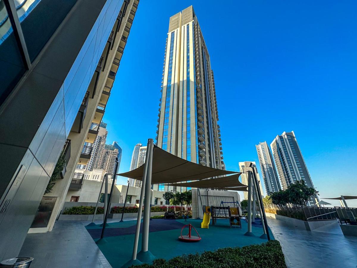 Higuests - Luxury Living With Huge Terrace In Creek Harbour