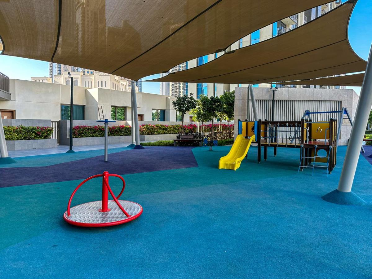 Higuests - Luxury Living With Huge Terrace In Creek Harbour