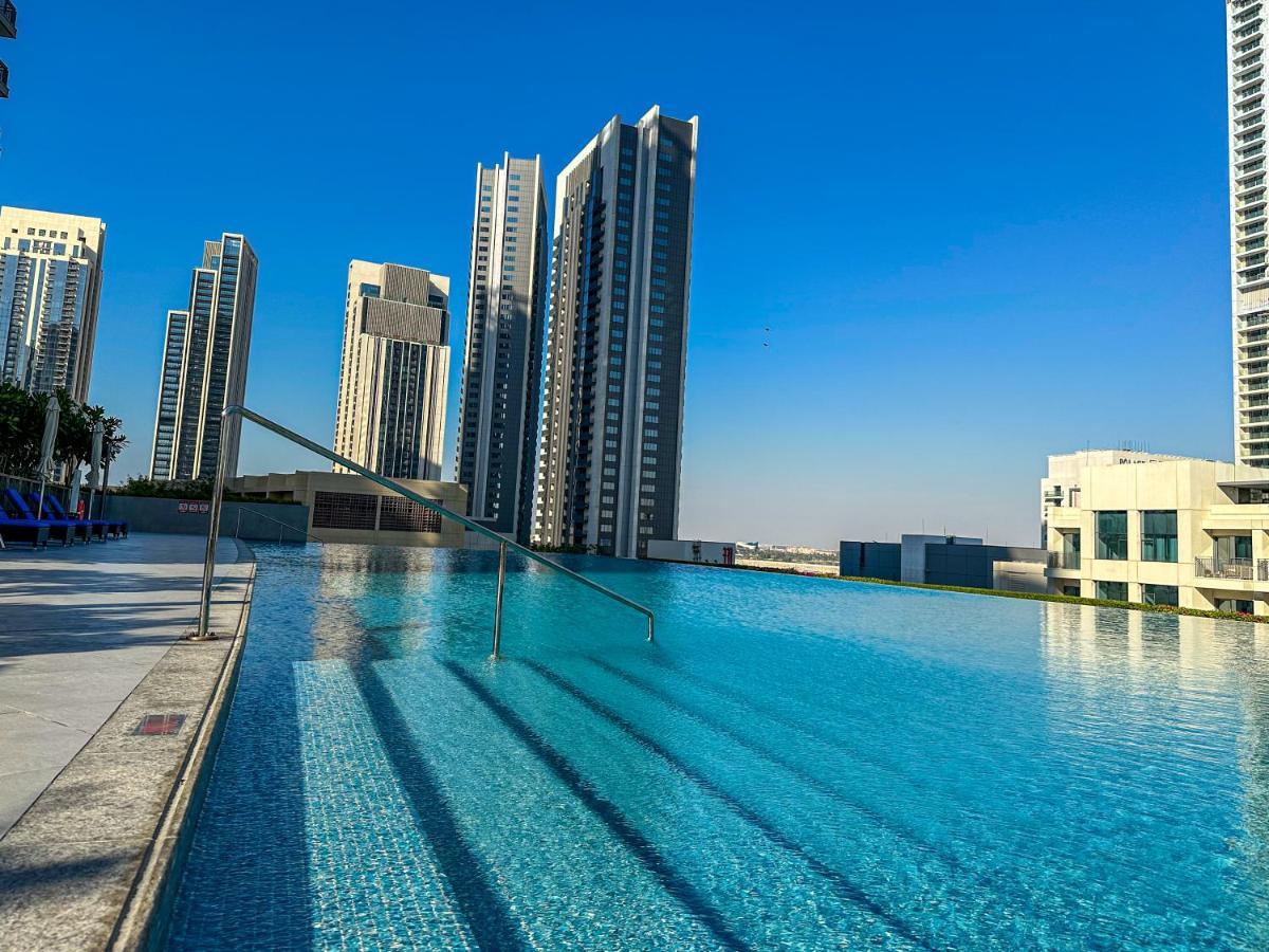 Higuests - Luxury Living With Huge Terrace In Creek Harbour *