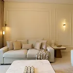 Higuests - Luxury Living With Huge Terrace In Creek Harbour